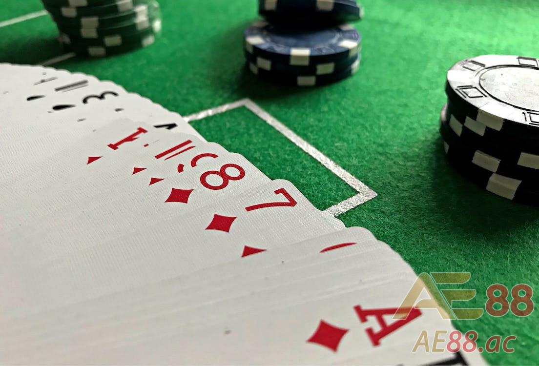 Một số mẹo & kinh nghiệm chơi Poker tại nhà cái AE88